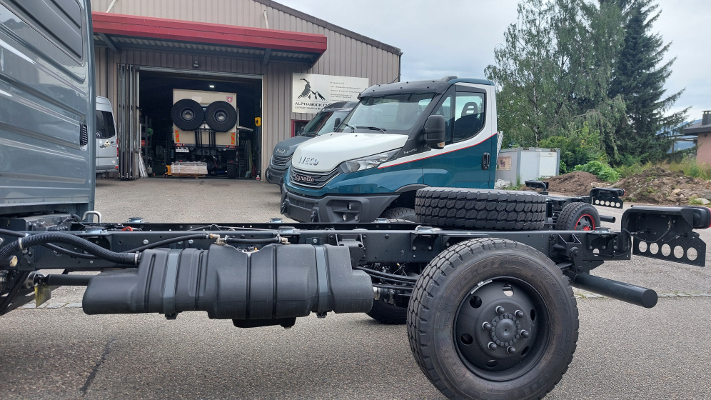 Iveco Daily 4x4 originaler Dieseltank